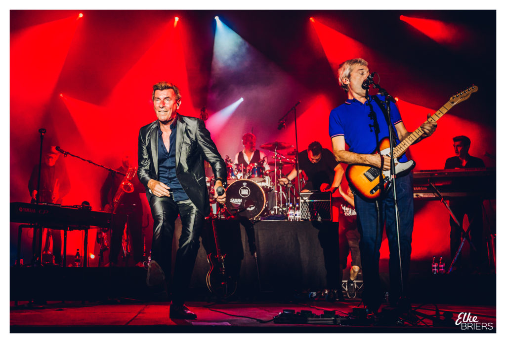 Soulsister live op het podium – Jan Leyers en Paul Michiels zingend en spelend voor een aandachtig en enthousiast publiek