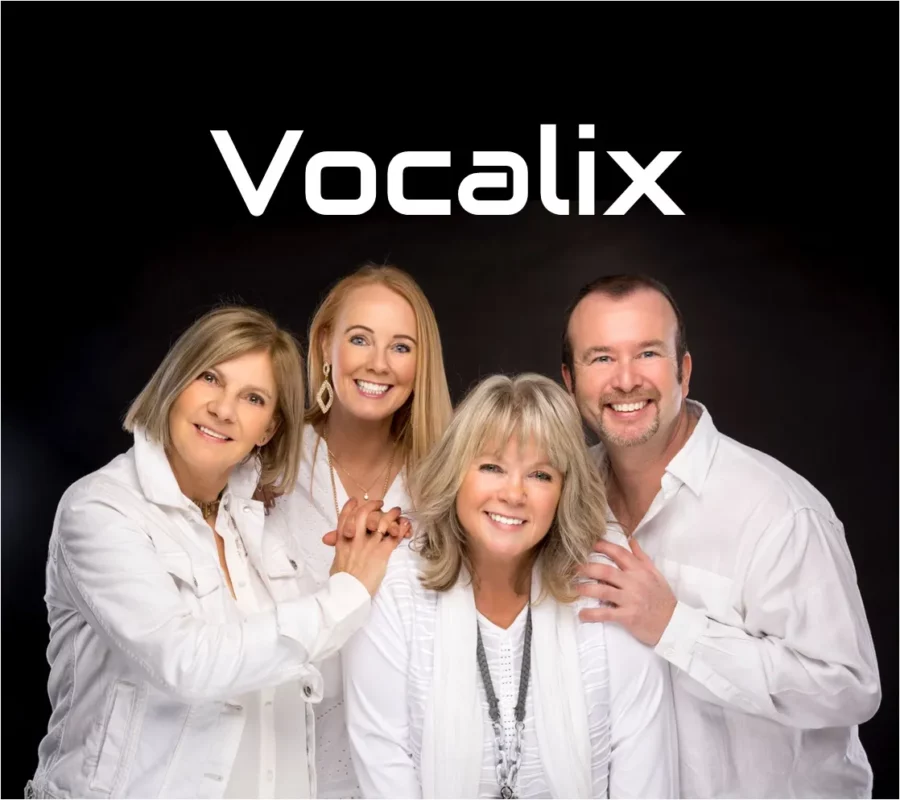 De vocale groep Vocalix brengt een live optreden met meerstemmige zang tijdens een stijlvolle ceremonie.