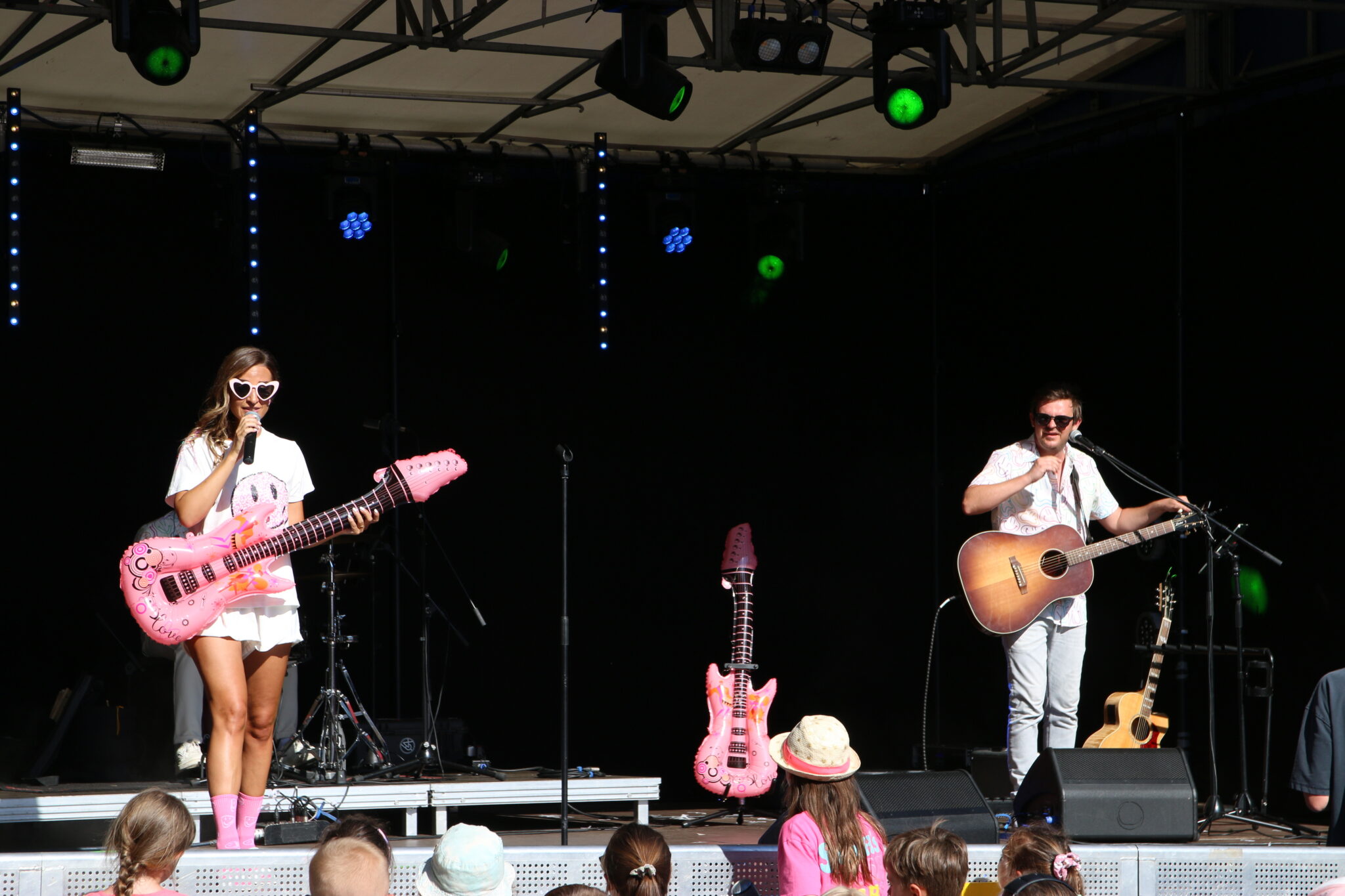 Kinderfeest met Kids Hits live muziek en meezingmomenten